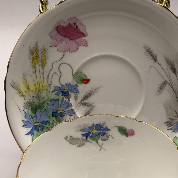 1945-1966 Shelley 20136 Fine Bone China Teacup & Saucer, Scalloped, Wildflowers - Picture 9 of 10